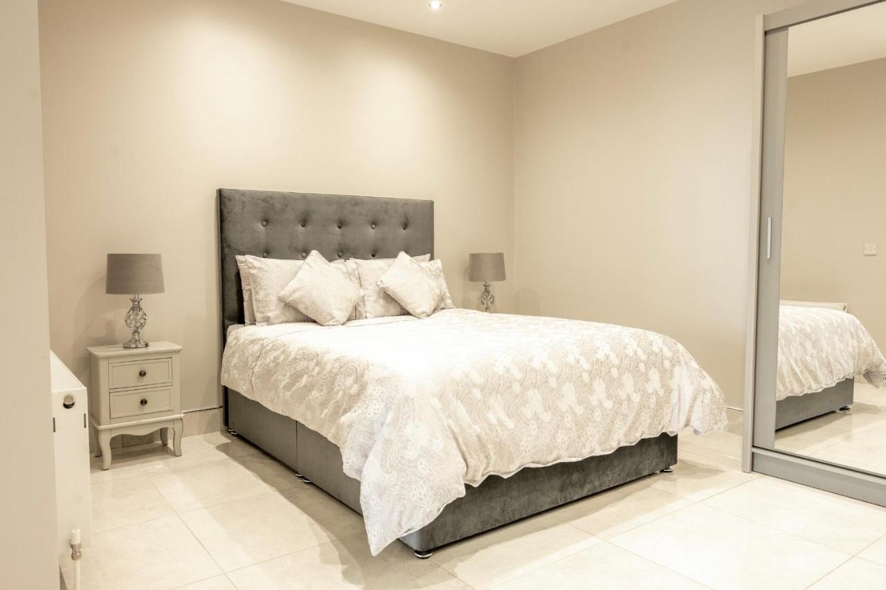 The View Apartment 2, Newry - Luxury Open Plan Apartment With City Views Kültér fotó